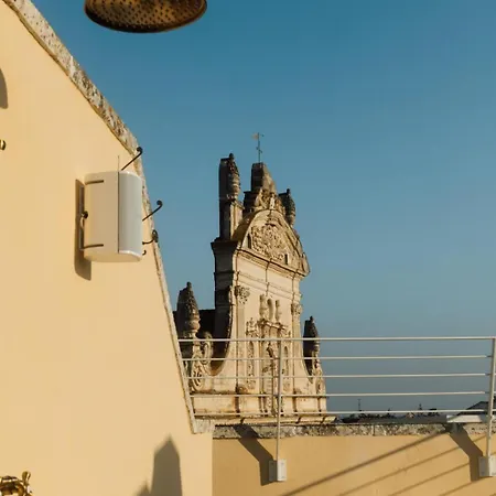 Palazzo Ducale Mongio - Historic Bed & Breakfast Galatina
