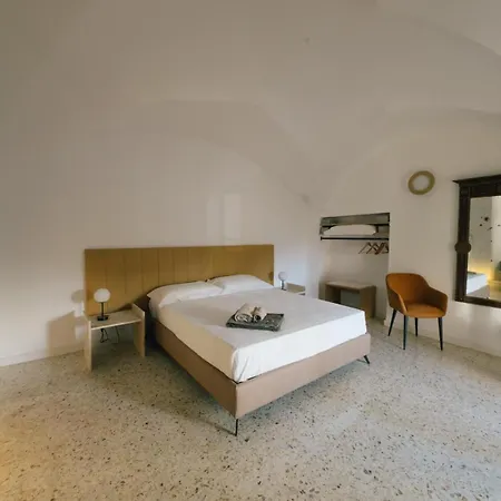 Bed & Breakfast Palazzo Ducale Mongio - Historic